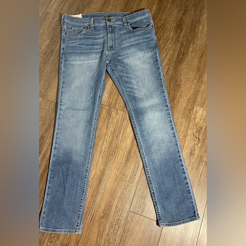 Hollister Mens Medium Wash Skinny Jean 36x32